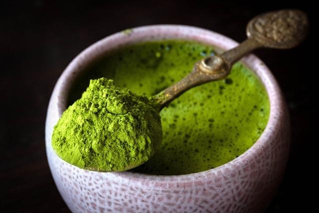 Matcha-Tee ist sanfter als Kaffee und belebt dennoch lnger