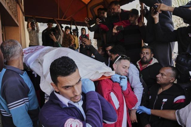 Newsblog: Gettete Retter in Gaza: Israel rumt Fehler ein