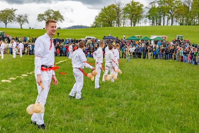 Impressionen vom Eierspringen am Eichener See  | Foto: Alexandra Gnzschel
