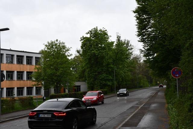 Radstrae und Zebrastreifen sollen Verkehr an  Rheinfelder Schule sicherer machen