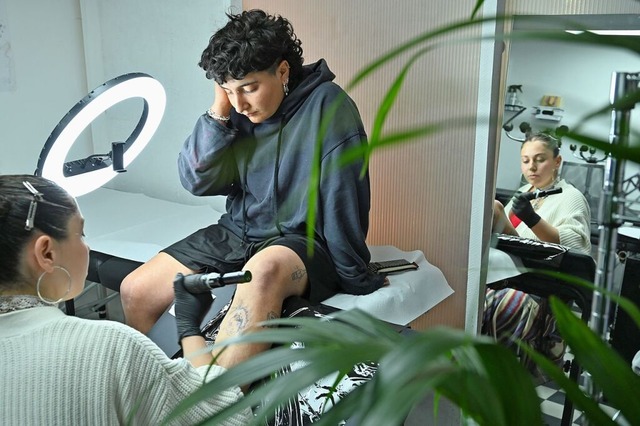 Teil des Concept-Stores ist ein Tatoo-Studio.  | Foto: Thomas Kunz