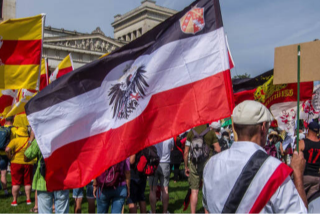 Reichsbrgerszene in Sdbaden: Zwischen Fahnenprotest und Tag X