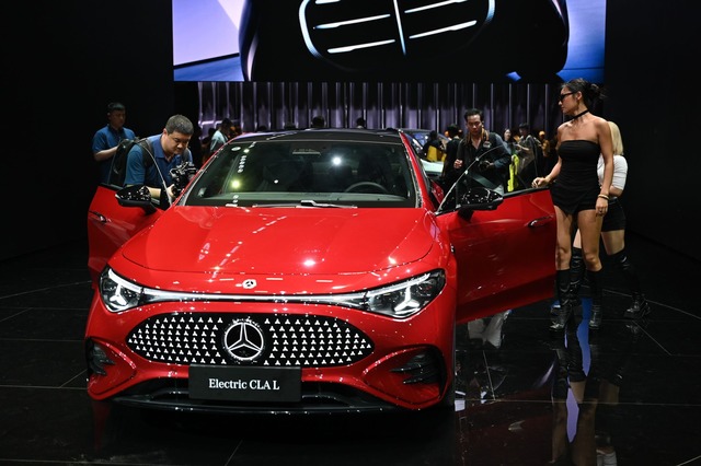Mercedes will mit dem CLA seine Produktoffensive in China starten.  | Foto: Johannes Neudecker/dpa