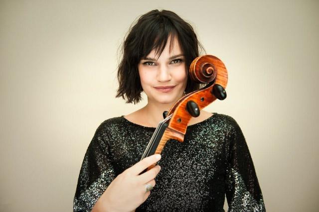 "Einen Stein ins Rollen gebracht": Die Cellistin Raphaela Gromes vor ihrem Freiburger Auftritt