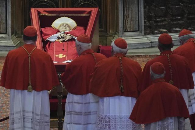 Freiburger Theologe Magnus Striet: "Das Papsttum muss sich neu erfinden"