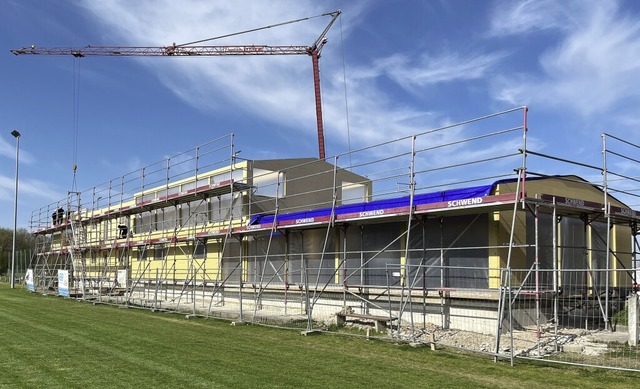 Der Bau des neuen Sportheims luft bereits.  | Foto: Gerhard Velz