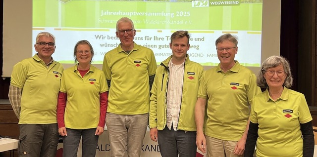 Die neuen Vorstandsmitglieder (von lin...hriftfhrer), Elke Breitling (Kultur).  | Foto: Schwarzwaldverein Waldkirch-Kandel