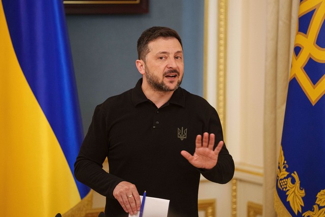 Einen Verzicht auf die von Russland an...t Wolodymyr Selenskyj ab. (Archivbild) | Foto: Evgeniy Maloletka/AP/dpa Einen Verzicht auf die von Russland an...t Wolodymyr Selenskyj ab. (Archivbild) | Foto: Evgeniy Maloletka/AP/dpa
