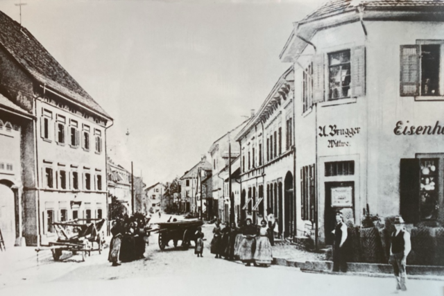 Von Eisenwaren zu Brautmoden: Die Ursprnge des Modehauses Br in Wehr liegen 175 Jahre zurck