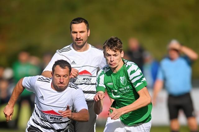 In der Fuball-Kreisliga-A stehen sich Spitzenreiter SG Riedbhringen/Ftzen und der Zweite FC Brigachtal gegenber