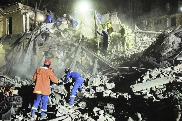 Tote bei Luftangriffen auf Kiew – Druck auf Selenskyj wchst