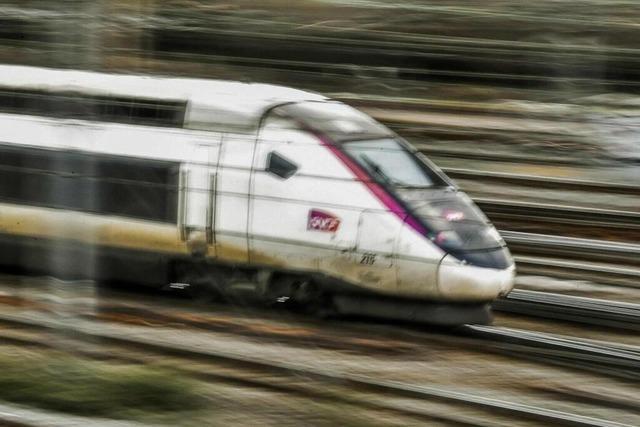 TGV erfasst Mann auf Bahnbergang bei Kehl