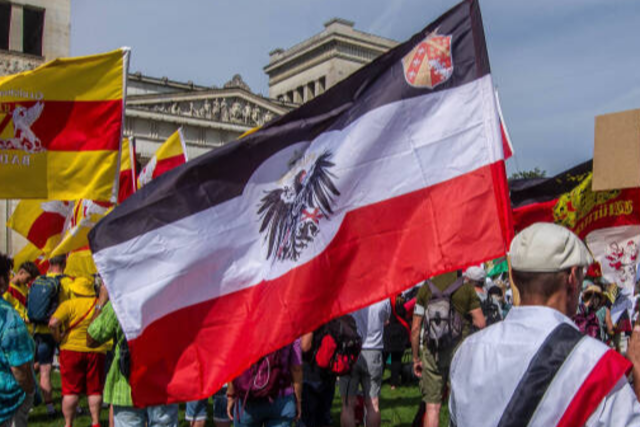 Reichsbrgerszene in Sdbaden: Zwischen Fahnenprotest und Tag X