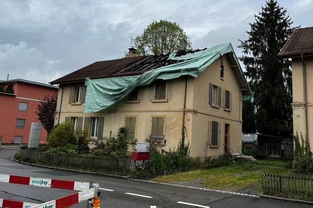 Ein Jahr danach: Noch immer ist unklar, wie es mit der Brandruine in Rheinfelden/Schweiz  weitergeht