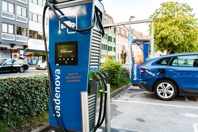 Der Energieversorger Badenova hat den E-Ladepark an der Schreiberstrae in Freiburg neu erffnet