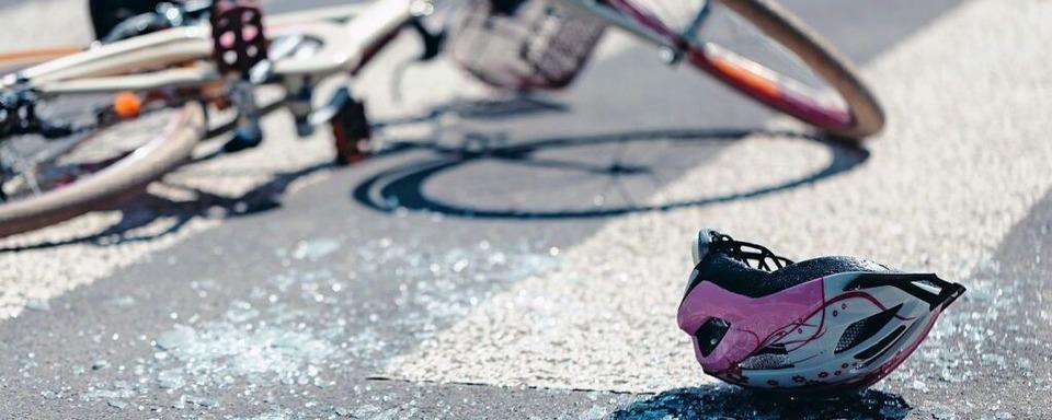 Kind auf Fahrrad bei Unfall verletzt