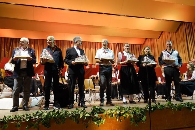 Ein Jahrhundert voller Musik mit der Trachtenkapelle Niederwihl