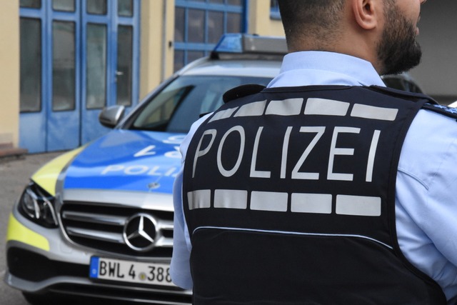 Ein durch die hinzugekommene Polizei v...in Ergebnis von mehr als 1,1 Promille. | Foto: Kathrin Ganter Ein durch die hinzugekommene Polizei v...in Ergebnis von mehr als 1,1 Promille. | Foto: Kathrin Ganter