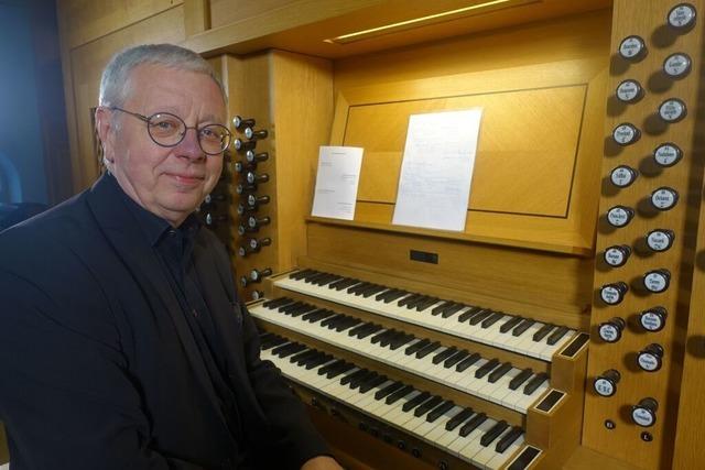 Organist Wolfgang Seifen erweist sich bei seinem Konzert in Lrrach als Meister der Improvisation