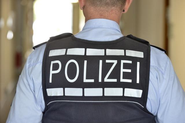 Autofahrerin bersieht in Freiburg 88-jhrige Fugngerin  – diese muss ins Krankenhaus
