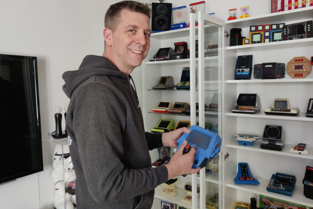Dieser Mann aus Grenzach-Wyhlen sammelt alte Spielekonsolen: 