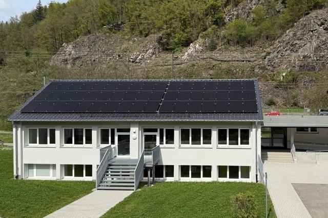 Neues Leben im alten Schulhaus: Buchenbach feiert modernen zentralen Treffpunkt in Falkensteig