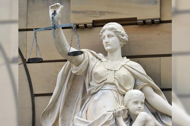 Hochwarzwlder wollte seine Ehefrau im Schlaf erschlagen  – die Tat wirft viele Fragen auf