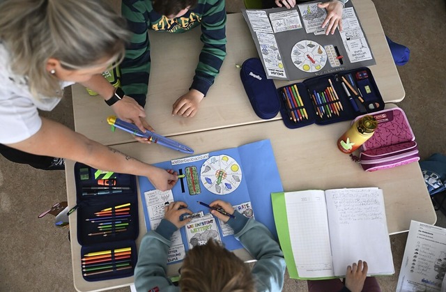 Ab 2026 gilt der Rechtsanspruch auf Ganztagsbetreuung in Grundschulen. | Foto: Bernd Weißbrod (dpa) Ab 2026 gilt der Rechtsanspruch auf Ganztagsbetreuung in Grundschulen. | Foto: Bernd Weißbrod (dpa)