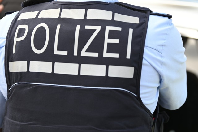 Die Polizei in Lörrach sucht einen mutmaßlichen Räuber (Symbolfoto). | Foto: Jonas Hirt Die Polizei in Lörrach sucht einen mutmaßlichen Räuber (Symbolfoto). | Foto: Jonas Hirt