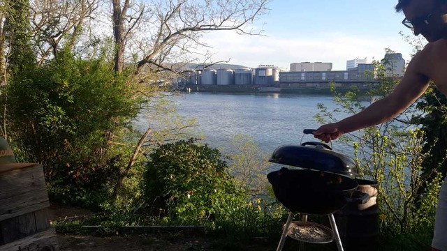 Bei sommerlichen Temperaturen kann wieder am Hörnle gegrillt werden. | Foto: Nicolai Kapitz Bei sommerlichen Temperaturen kann wieder am Hörnle gegrillt werden. | Foto: Nicolai Kapitz