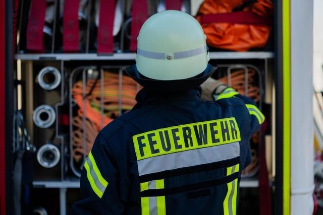 Gasgeruch in Wittlingen: Feuerwehr evakuiert Mehrfamilienhaus