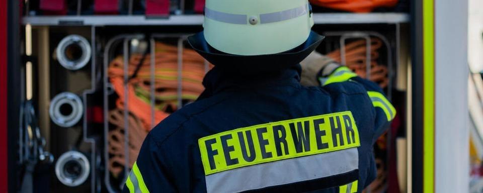 Gasgeruch in Wittlingen: Feuerwehr evakuiert Mehrfamilienhaus