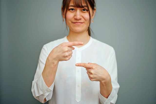 Gebrdensprache &#8211; hier ein Symbo... und schwerhrigen Menschen verwendet.  | Foto: Circus Vision  (stock.adobe.com)