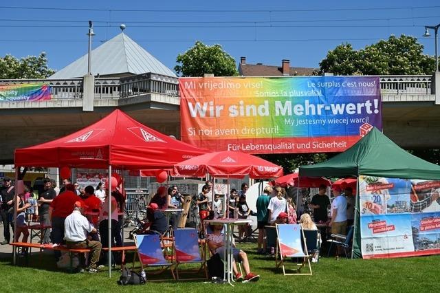 Kundgebung zum 1. Mai in Freiburg: "Lasst uns laut, mutig und unbequem sein"