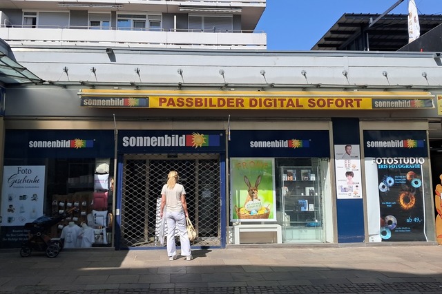 Die Sonnenbild-Filiale Foto Stober am ...rrach hat wegen Insolvenz geschlossen. | Foto: Peter Gerigk Die Sonnenbild-Filiale Foto Stober am ...rrach hat wegen Insolvenz geschlossen. | Foto: Peter Gerigk