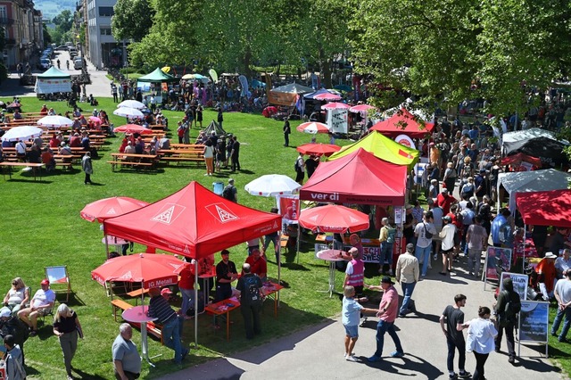 Mehrere Stände waren auf dem Stühlinger Kirchplatz aufgestellt. | Foto: Thomas Kunz Mehrere Stände waren auf dem Stühlinger Kirchplatz aufgestellt. | Foto: Thomas Kunz