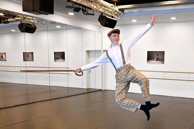 Allein unter Frauen: Der Freiburger Ballettschüler Sebastian Weh tanzt beim deutschen Ballettwettbewerb auf Rang 1 Allein unter Frauen: Der Freiburger Ballettschüler Sebastian Weh tanzt beim deutschen Ballettwettbewerb auf Rang 1