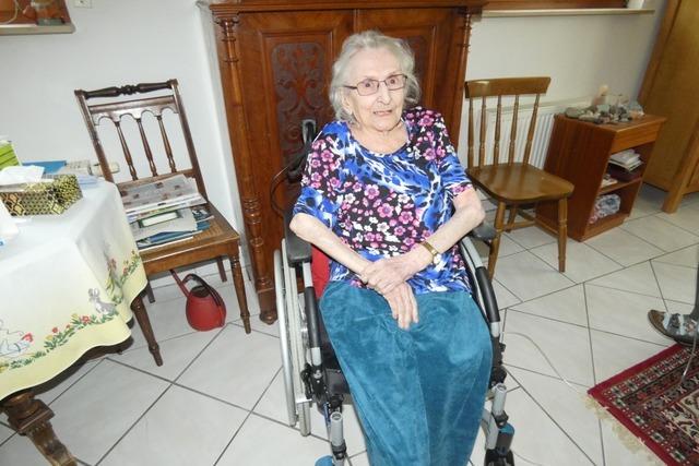Renate Junker  aus Neuried-Ichenheim feiert den 90. Geburtstag