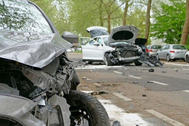 Ein schwerer Unfall ereignete sich im April 2024 in der Schwarzwaldstraße. | Foto: Alena Ehrlich Ein schwerer Unfall ereignete sich im April 2024 in der Schwarzwaldstraße. | Foto: Alena Ehrlich