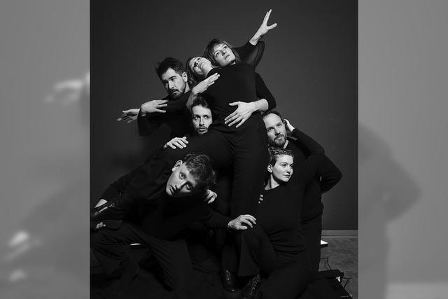 Das Ensemble Laut&Lyrik ldt zur Premiere von 