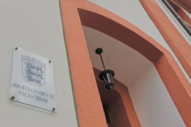 Richterin am Amtsgericht St. Blasien verurteilt Mann wegen Besitzes von kinder- und jugendpornografischer Dateien