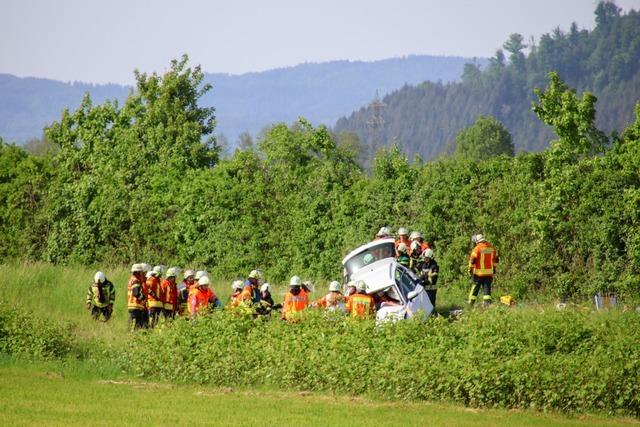 Nach Unfall bei Steinach: 77-Jhrige nach Frontalzusammensto auf B33 gestorben