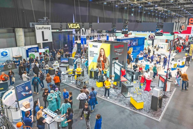 Wo ist welcher Stand auf der Berufsmesse Offenburg? Der BIM-Finder kann helfen.  | Foto: Marko Scheerschmidt, Messe Offenburg-Ortenau GmbH
