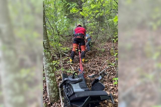 E-Rollstuhlfahrer verunglckt auf Waldweg bei Muggenbrunn