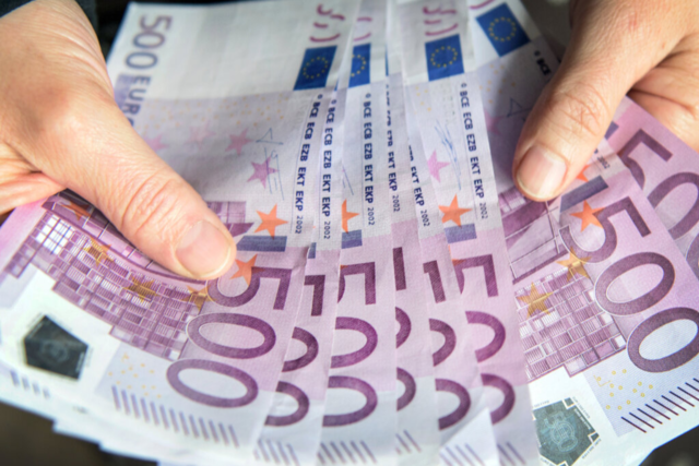 Einfach nur Spielgeld oder doch Falschgeld?