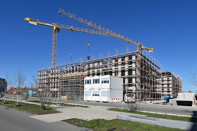 Bei Freiburgs Baugenehmigungen gibt es Kuddelmuddel und Doppelstrukturen
