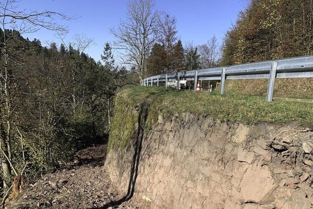 Arbeiten an Sttzmauer der L123 in Mnstertal