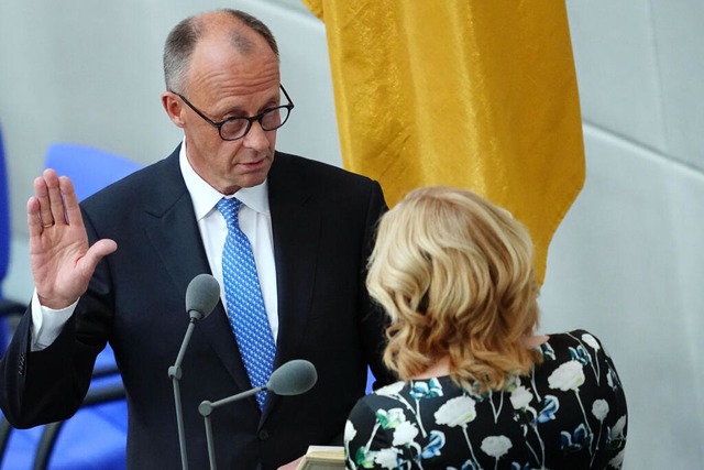 Der neu gewählte Bundeskanzler Friedrich Merz legt den Amtseid ab. | Foto: Kay Nietfeld (dpa) Der neu gewählte Bundeskanzler Friedrich Merz legt den Amtseid ab. | Foto: Kay Nietfeld (dpa)