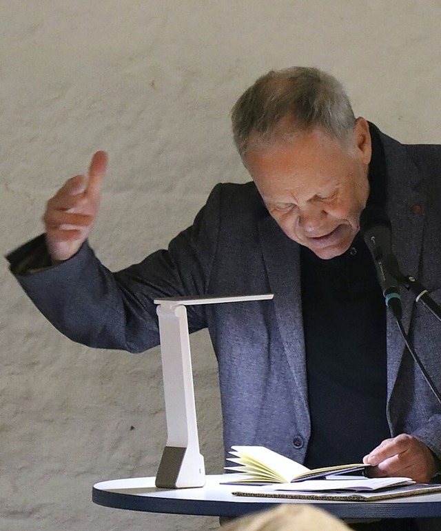 Klaus-Ulrich Moeller las aus seinem Buch „Der Konzerthuster“ | Foto: Juliana Eiland-Jung Klaus-Ulrich Moeller las aus seinem Buch „Der Konzerthuster“ | Foto: Juliana Eiland-Jung