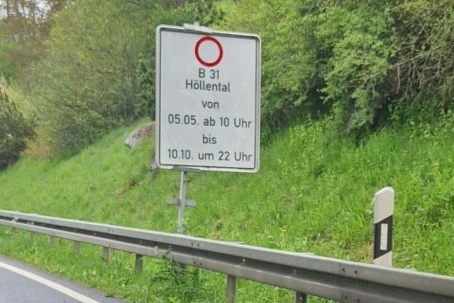 Wer ist fr die Sperrung der B31 im Hllental verantwortlich? Bahn und Landratsamt widersprechen sich